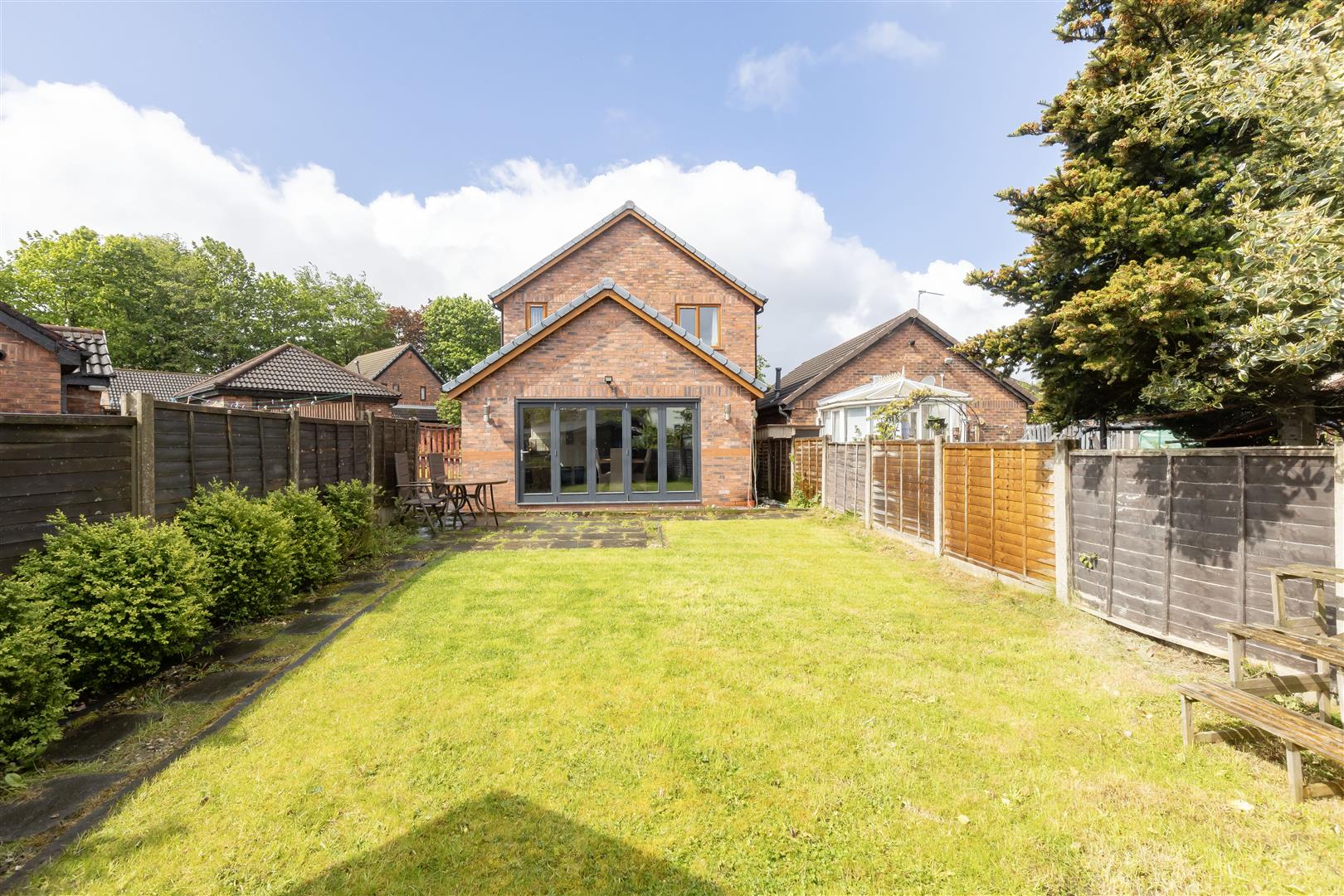 4 bed property in St. Dominics Mews, Bolton